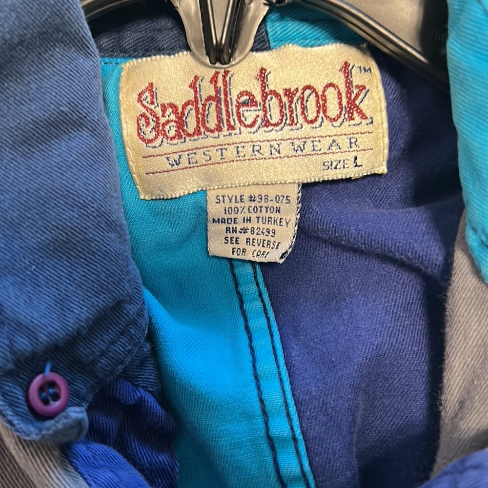 Aztec Saddlebrook button up - Picture 3 of 4